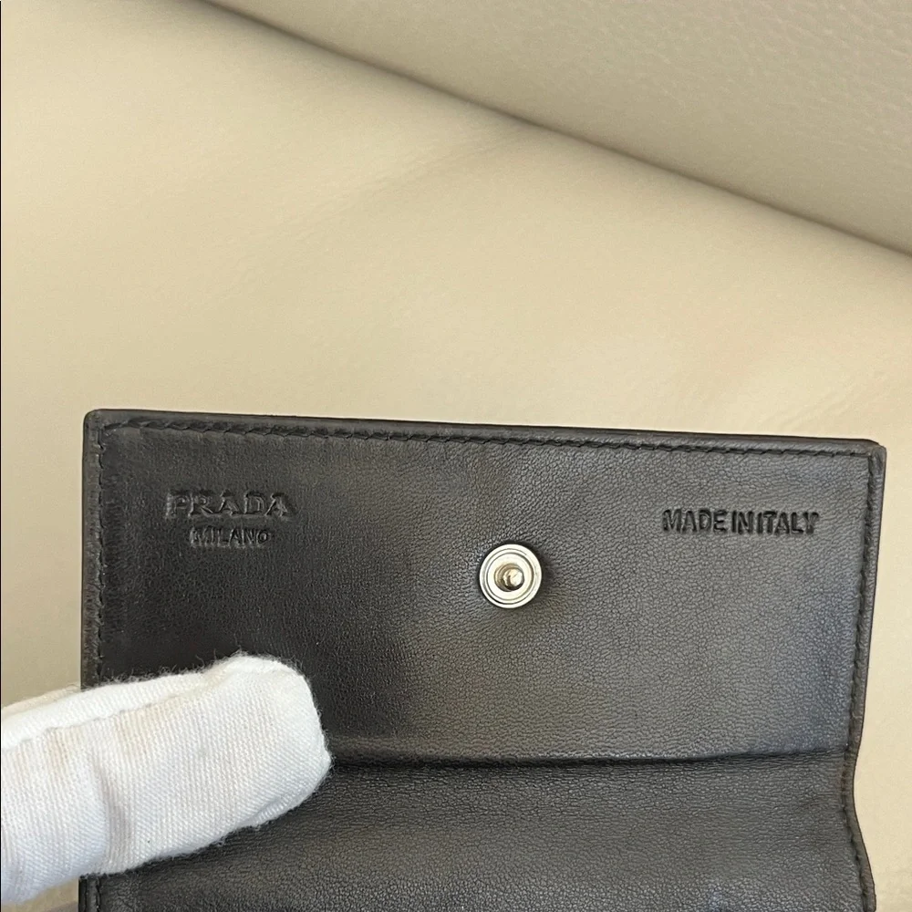 Prada Black Leather & Nylon Triangular Logo Compact Wallet - Picture 3 of 14